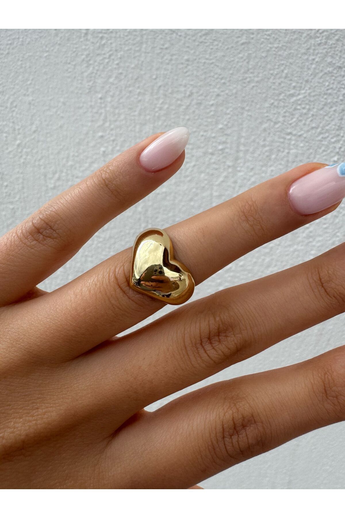 Jiji Jewelery Kalp Model Altın Renk Trend Paslanmaz Çelik Yüzük
