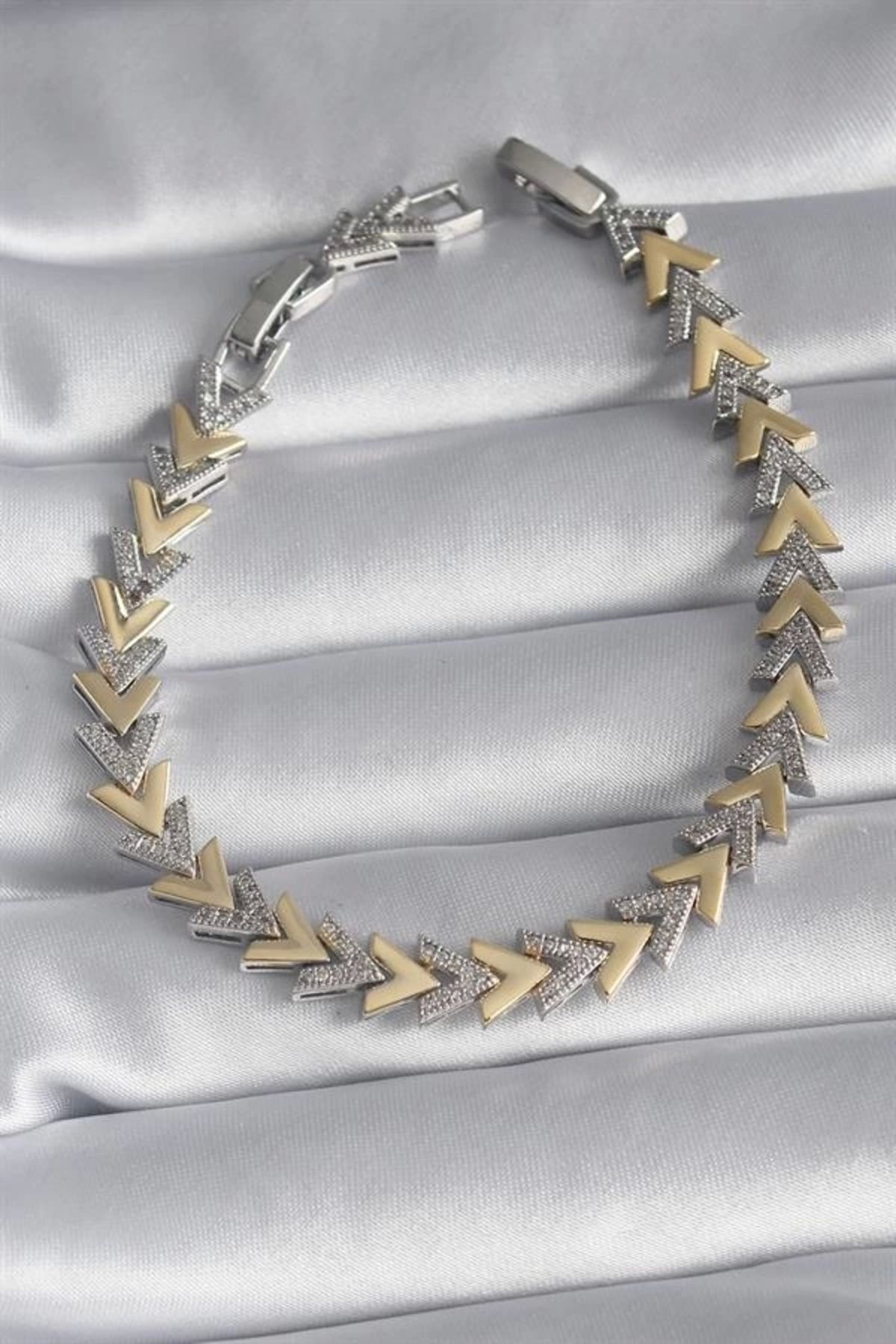 Lale Moda Pirinç Gold Gümüş Renk Zirkon Taş Detay V Model VIP Seri Kadın Bileklik