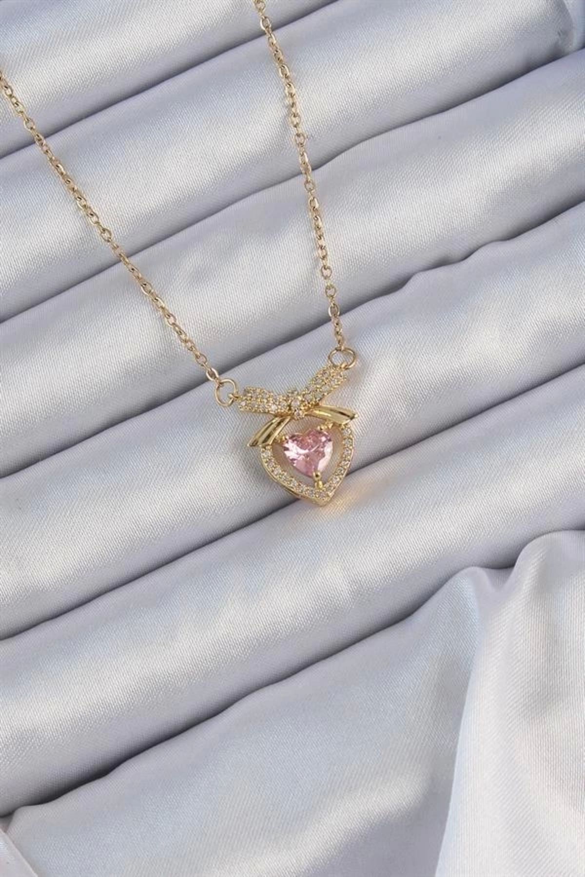 Lale Moda 316L Çelik Zincir Altın Renk Pembe Zirkon Taşlı Fiyonklu Kalp Kolye