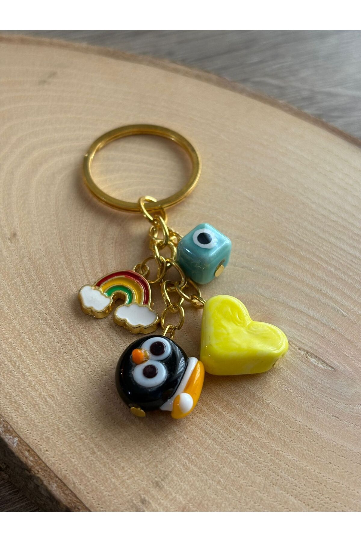 Bestofcase Gökkuşağı ve Penguen Figürlü Anahtarlık