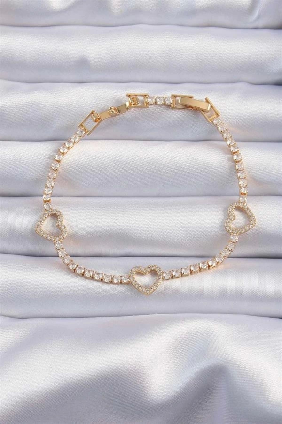 Lale Moda Pirinç Vip Seri Gold Renk Zirkon Taşlı Su Yolu Tasarımlı Kalp Bileklik