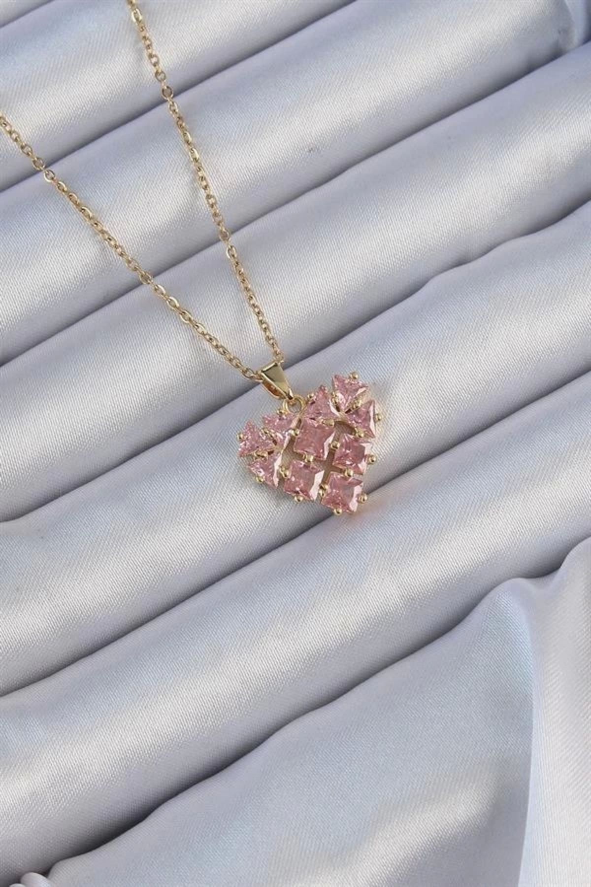 Lale Moda 316L Çelik Zincir Altın Renk Pembe Parçalı Zirkon Taşlı Kalp Kolye