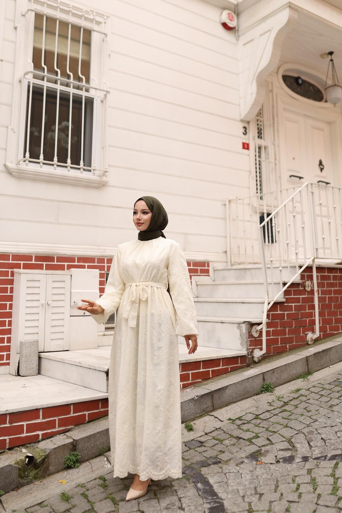 Mevsim Giyim Astarlı Küpürlü Elbise