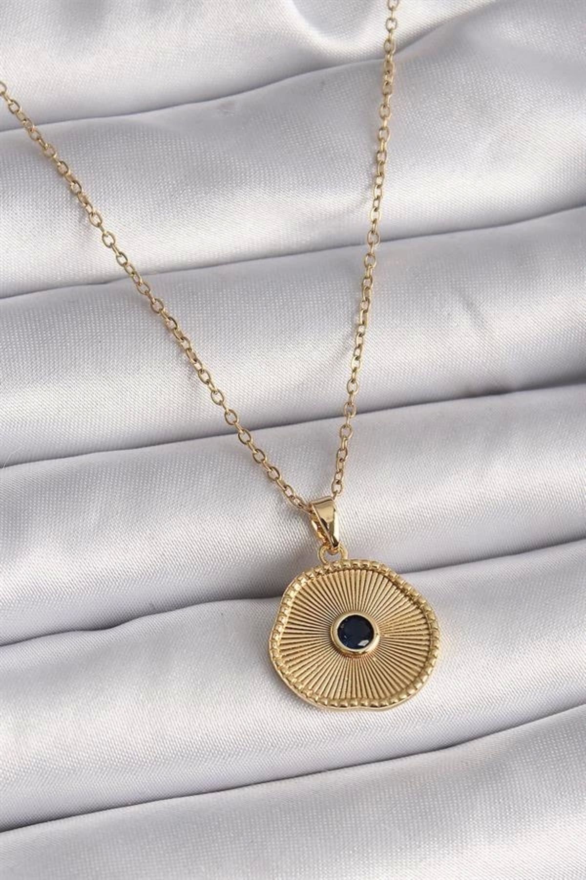 Lale Moda 316L Çelik Gold Renk Zincir Siyah Zirkon Taş Madalyon Model Kadın Kolye