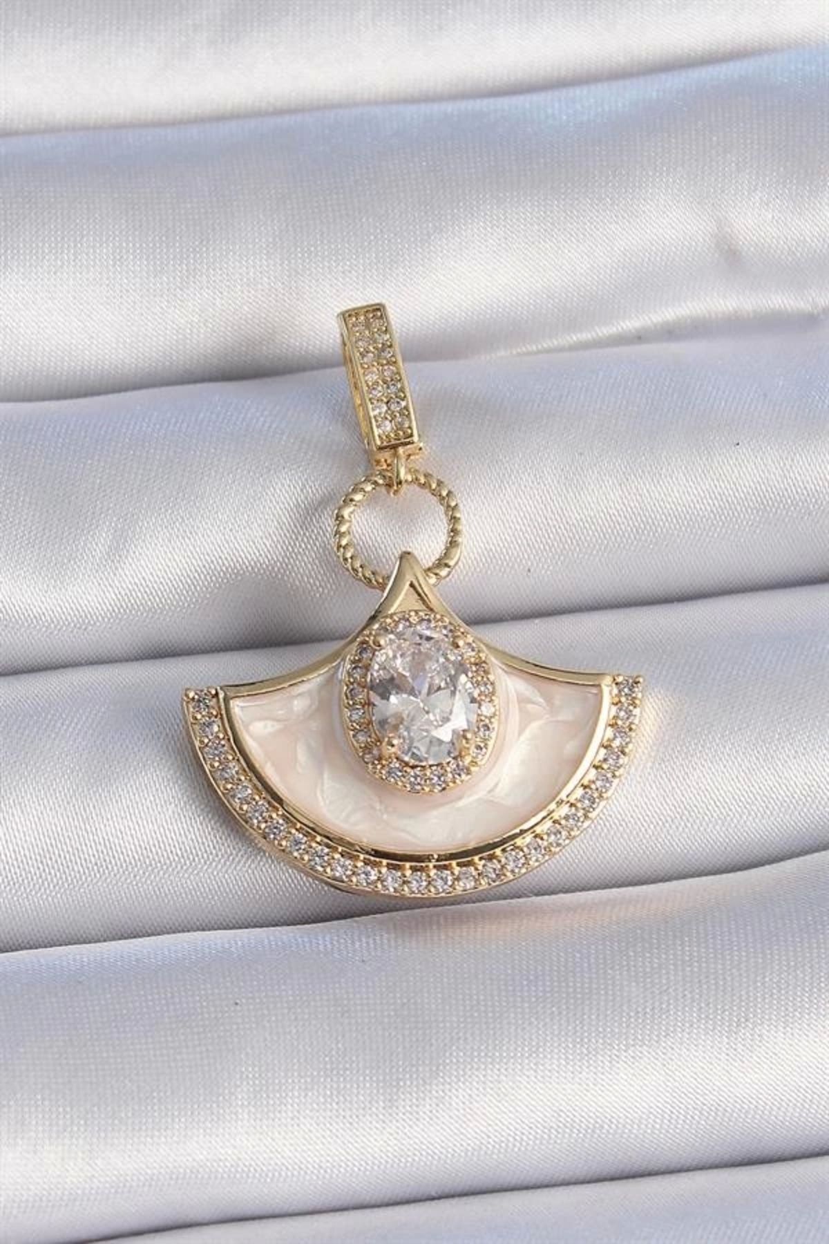 Lale Moda Pirinç Gold Renk Zirkon Taş Detaylı Beyaz Mineli Ajda Charm