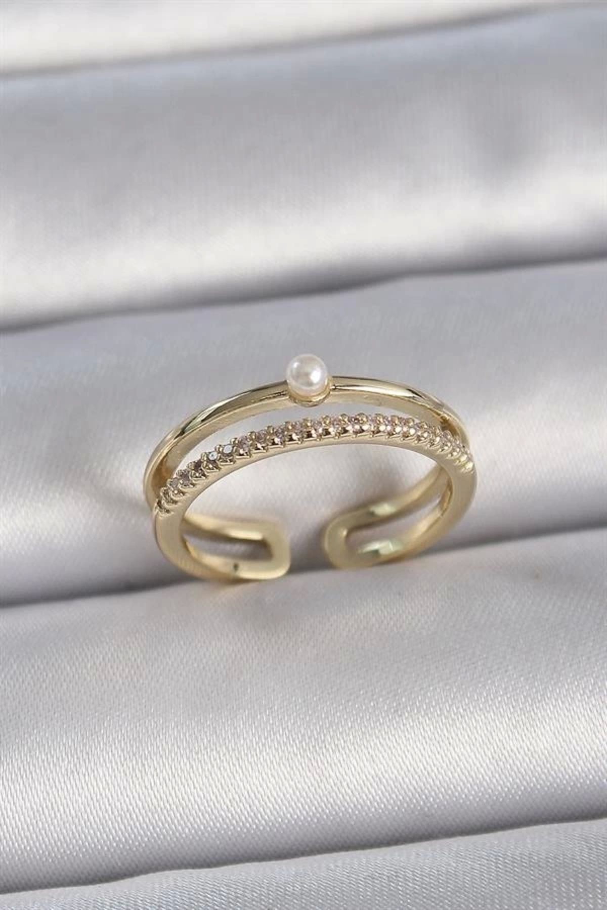 Lale Moda Pirinç Gold Renk Zirkon Taşlı İnci Detay Ayarlanabilir Model Kadın Yüzük