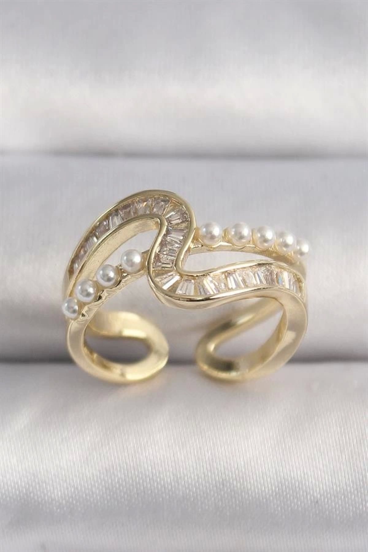 Lale Moda Pirinç Gold Renk Zirkon Taşlı İnci Detay VIP Seri Kadın Yüzük