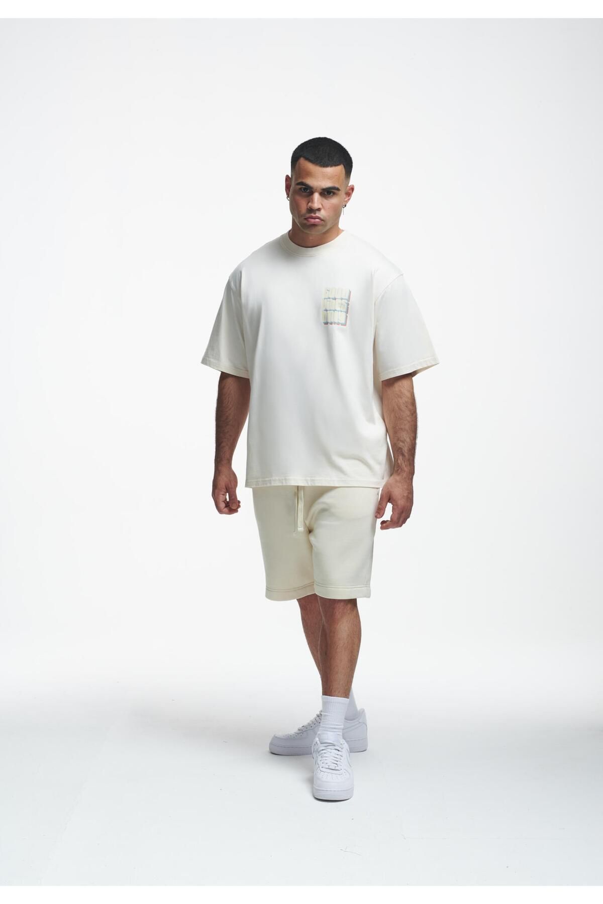 2Y-Herren Good Vibes Only Oversize Tee 4
