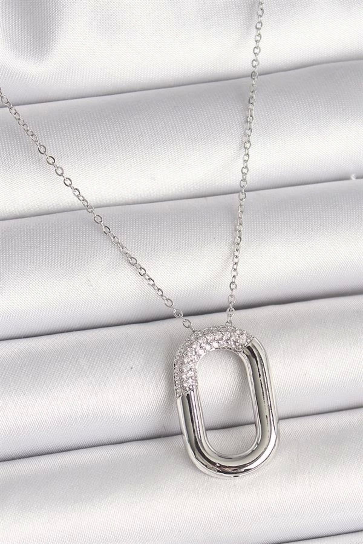 Lale Moda 316L Çelik Gümüş Renk Zirkon Taşlı Oval Model Kadın Kolye