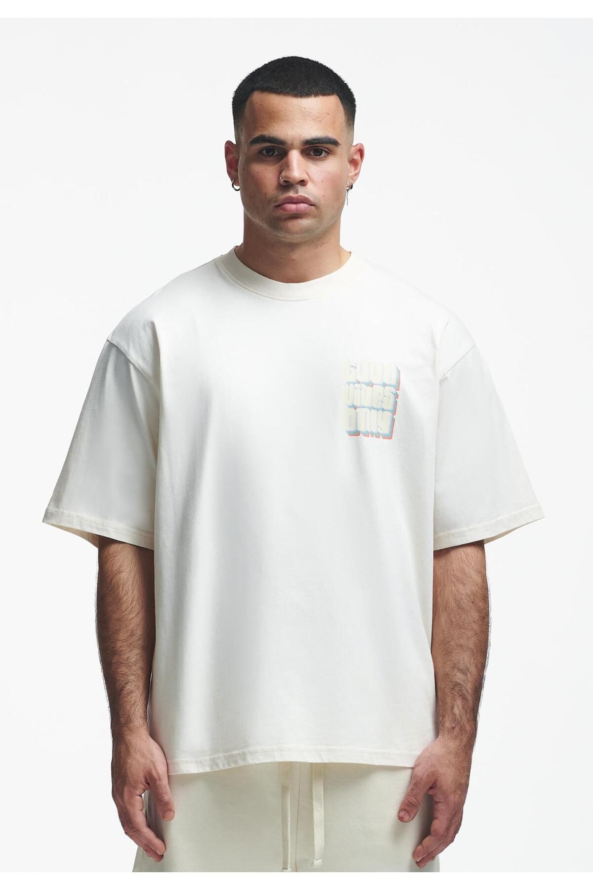 2Y-Herren Good Vibes Only Oversize Tee 3