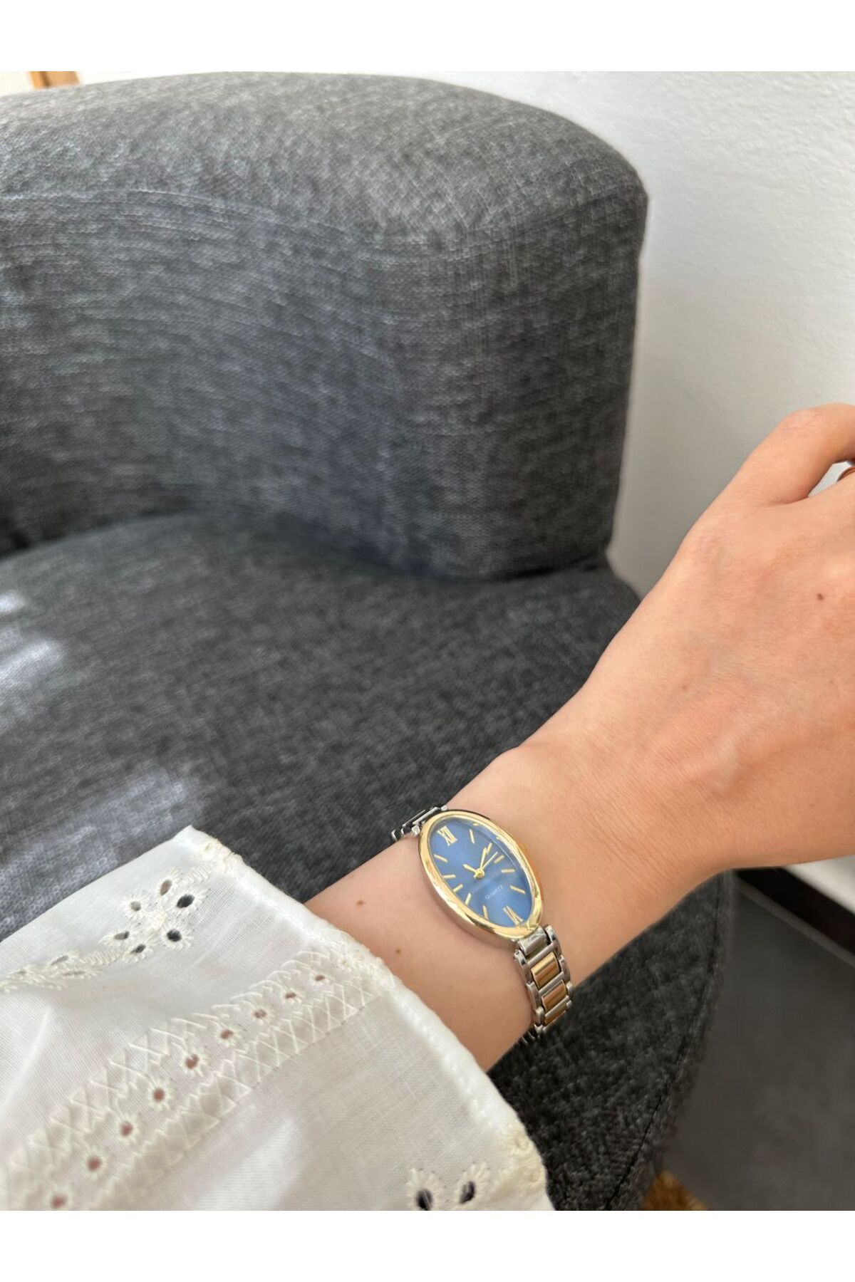 MERW Jade Model Gold Gümüş Mavi Renk Metal Kordon Vintage Seri Kadın Kol Saati