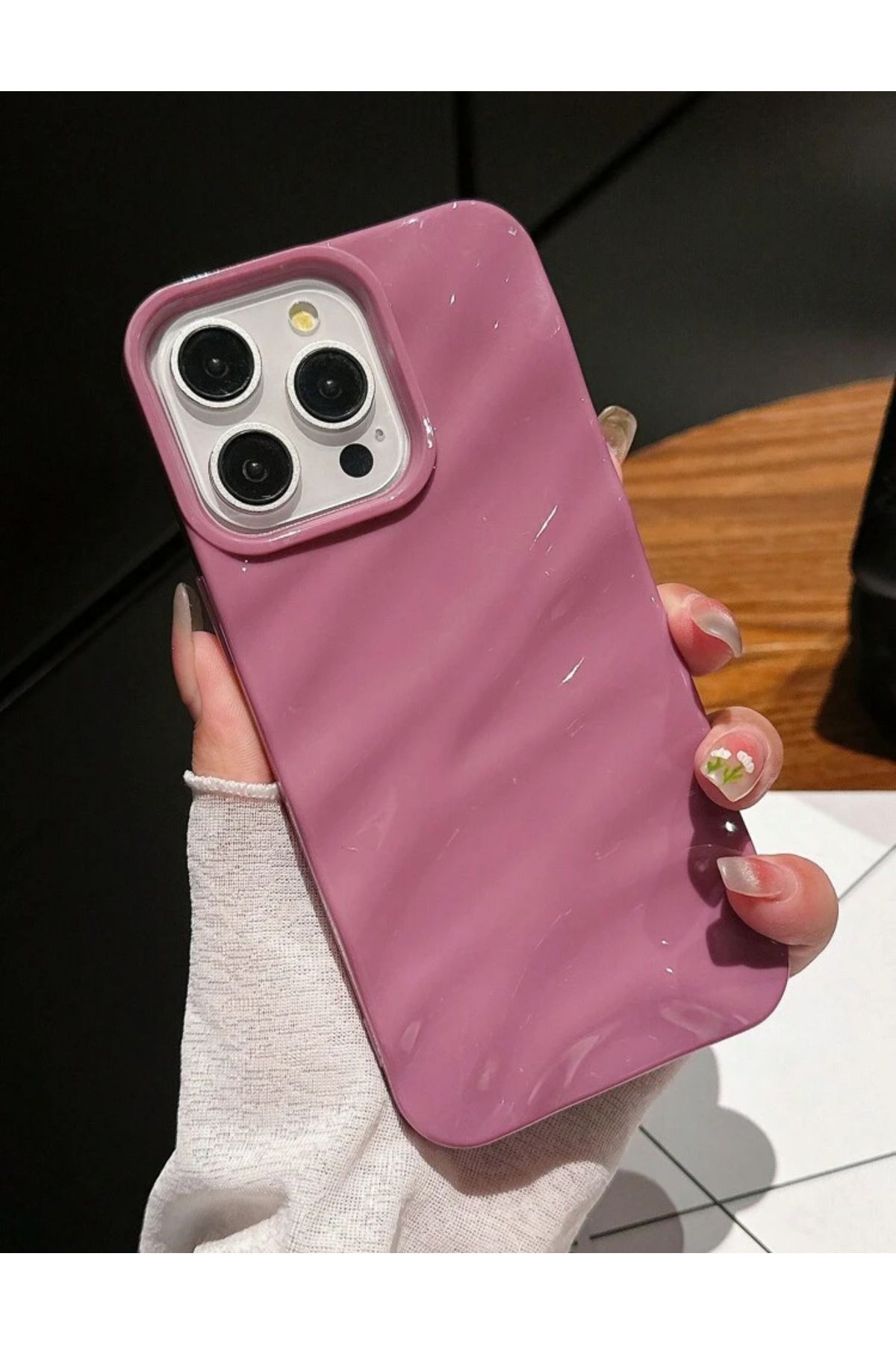 FİŞNEİLETİŞİM İPHONE 16 PRO UYUMLU DALGALI DESENLİ KILIF