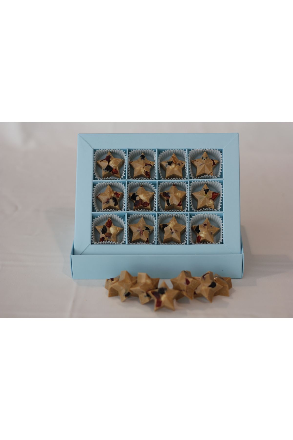 Morpho Effect Group Yıldız Spesiyal Karamel Çikolatalı Hediyelik Çikolata (750 gr)