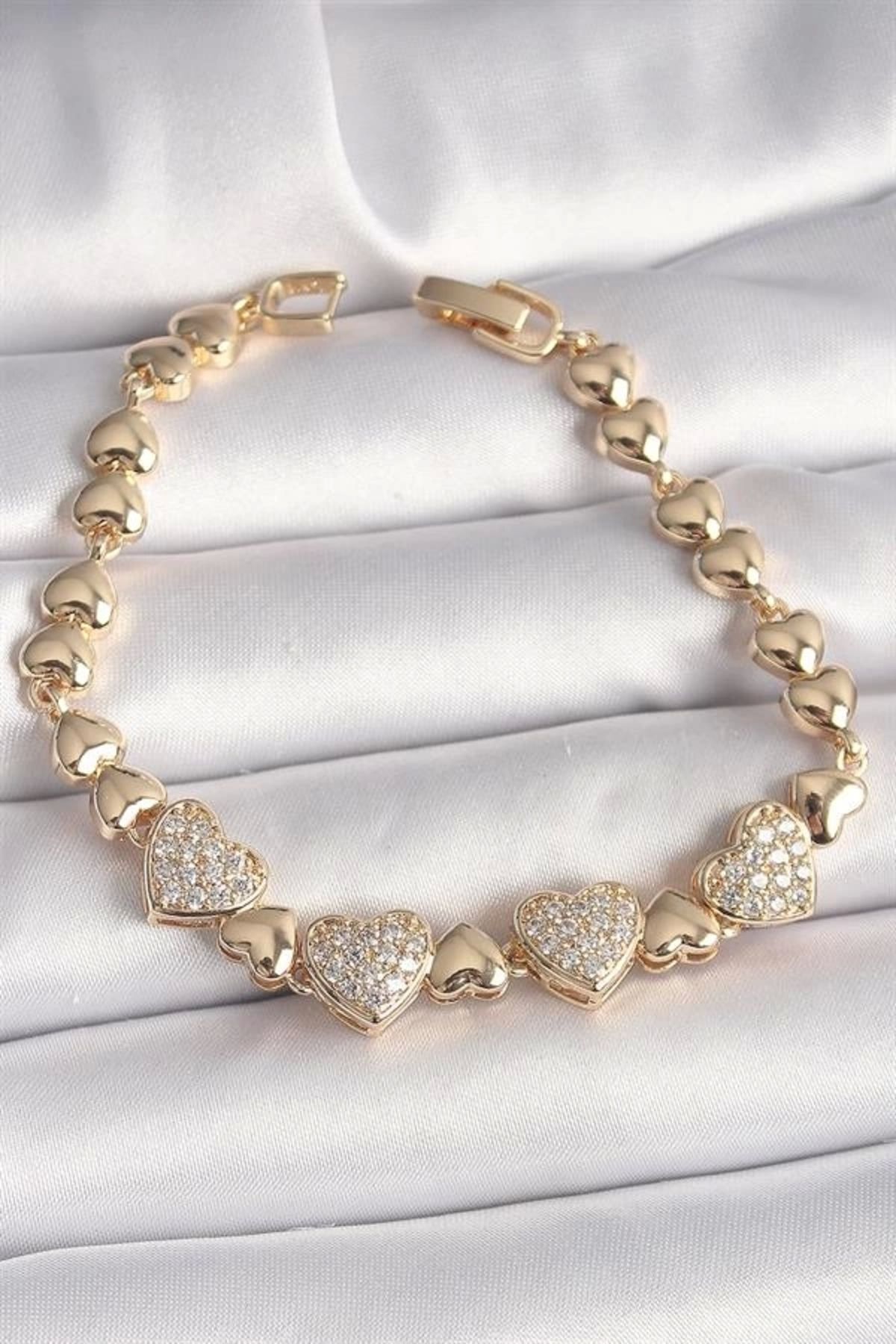 Lale Moda Pirinç Gold Renk Zirkon Taşlı Kalp Zincir Model Kadın Bileklik