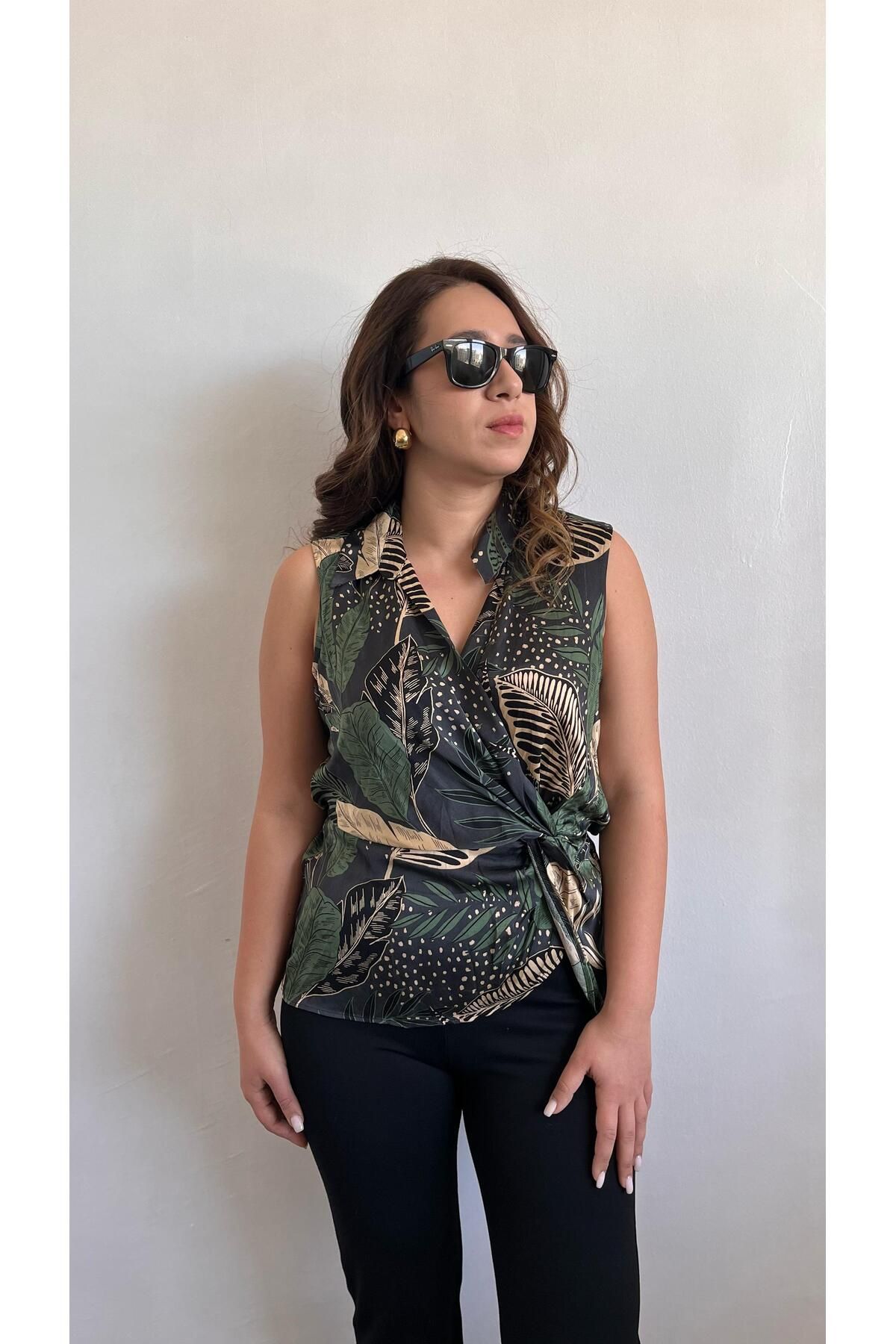 Gizybutik Saten Kolsuz Yapra Desenli Bluz