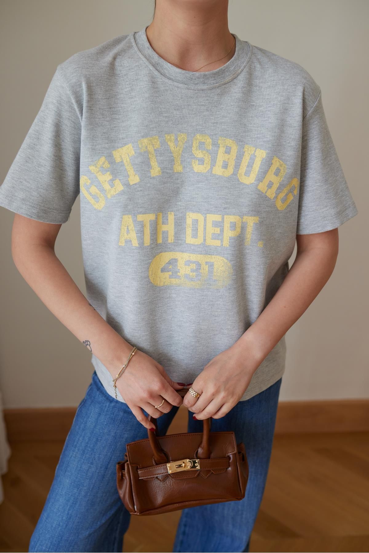 Askı Nişantaşı Sarı Gettysburg Yazı Baskılı T-Shirt