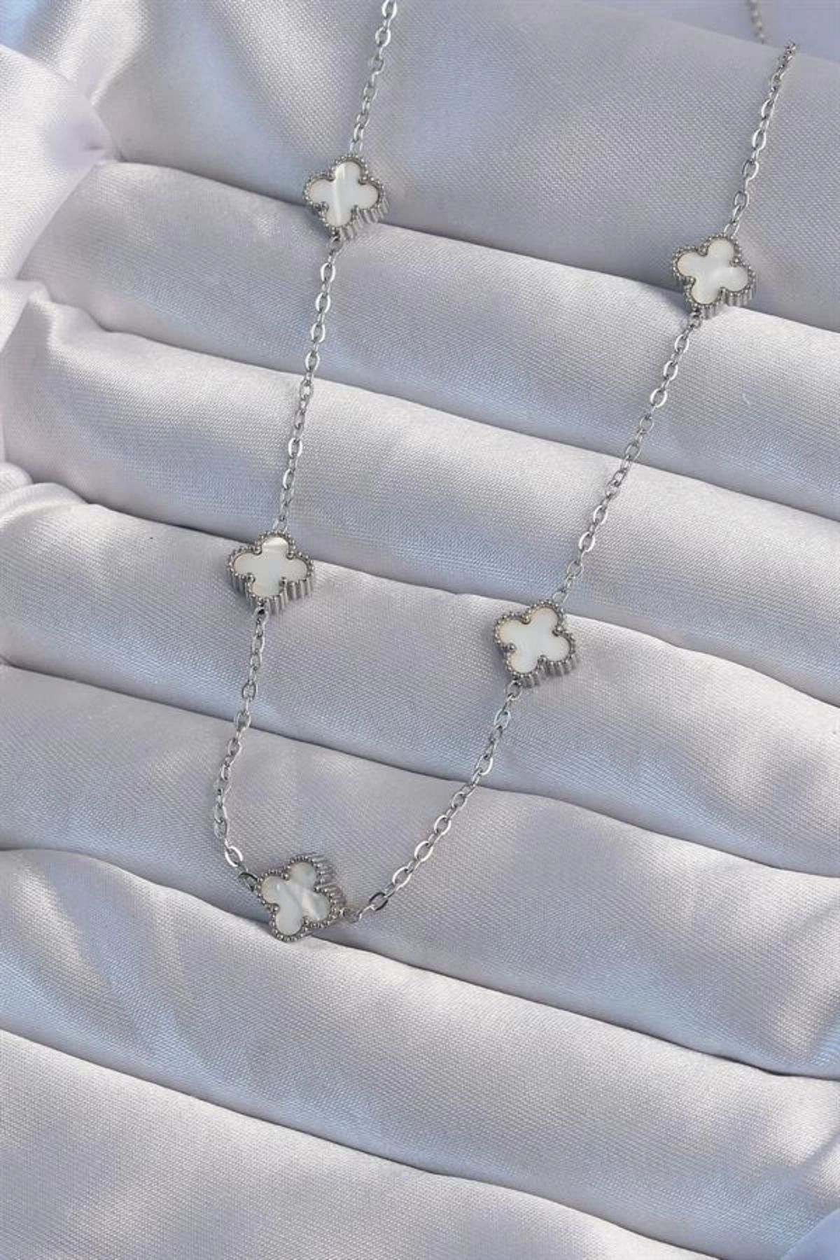 Lale Moda 316L Çelik Gümüş Renk Minimal Beyaz Sedefli Yonca Kolye