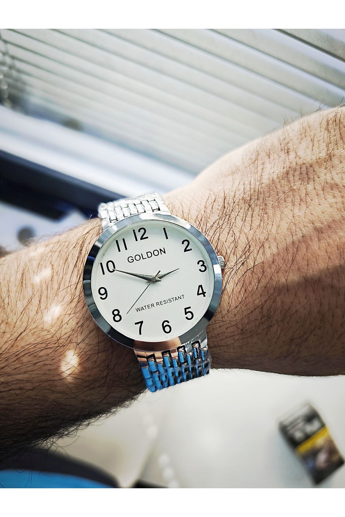 GOLDON Metal retro kol saati