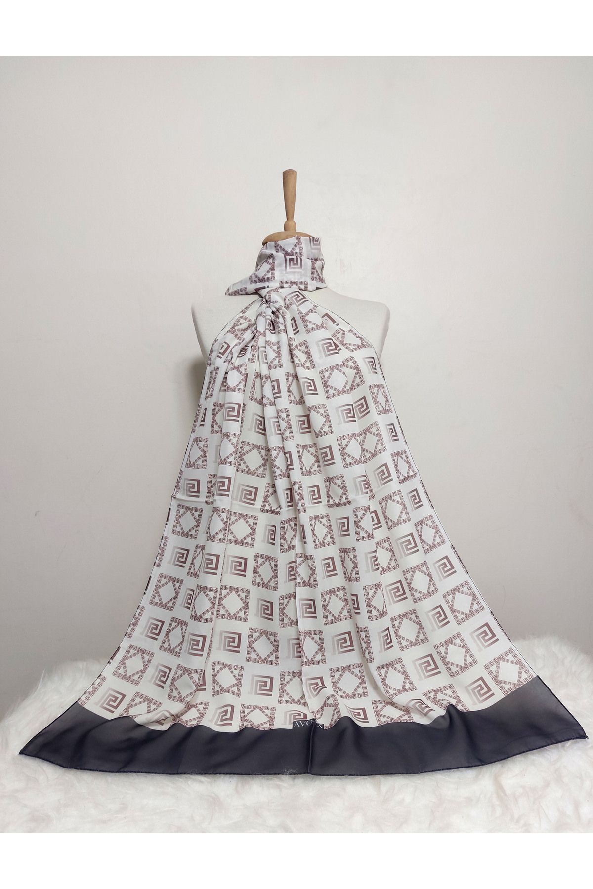 REMOMODA DESENLİ ŞİFON ŞAL 70 x 185 cm