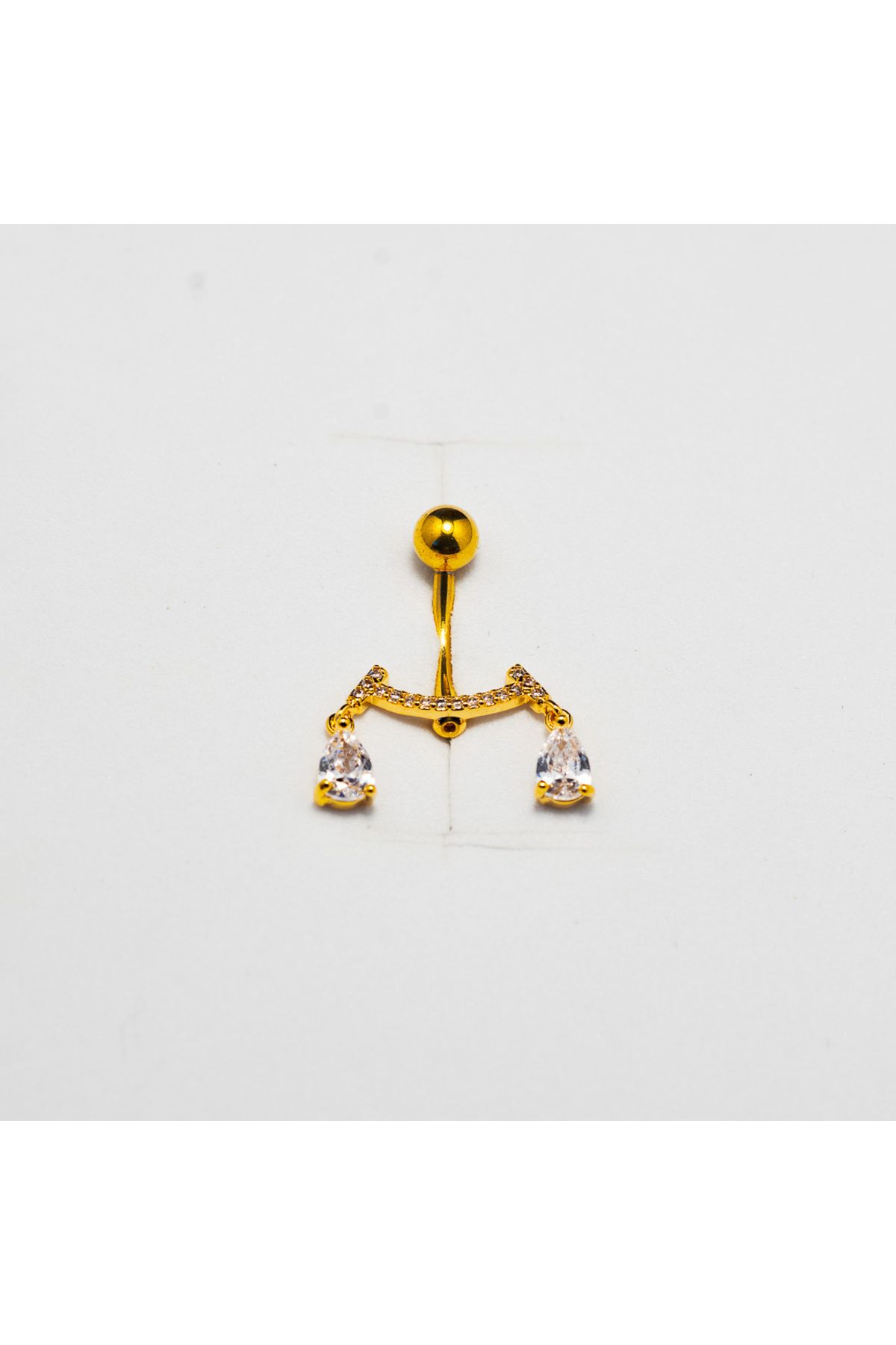 Piercing by Sever DAMLA TAŞ SALLANTILI MODEL CERRAHİ ÇELİK GÖBEK BELLY PIERCING… ALTIN/GOLD RENKLİ ve ŞEFFAF TAŞLI.