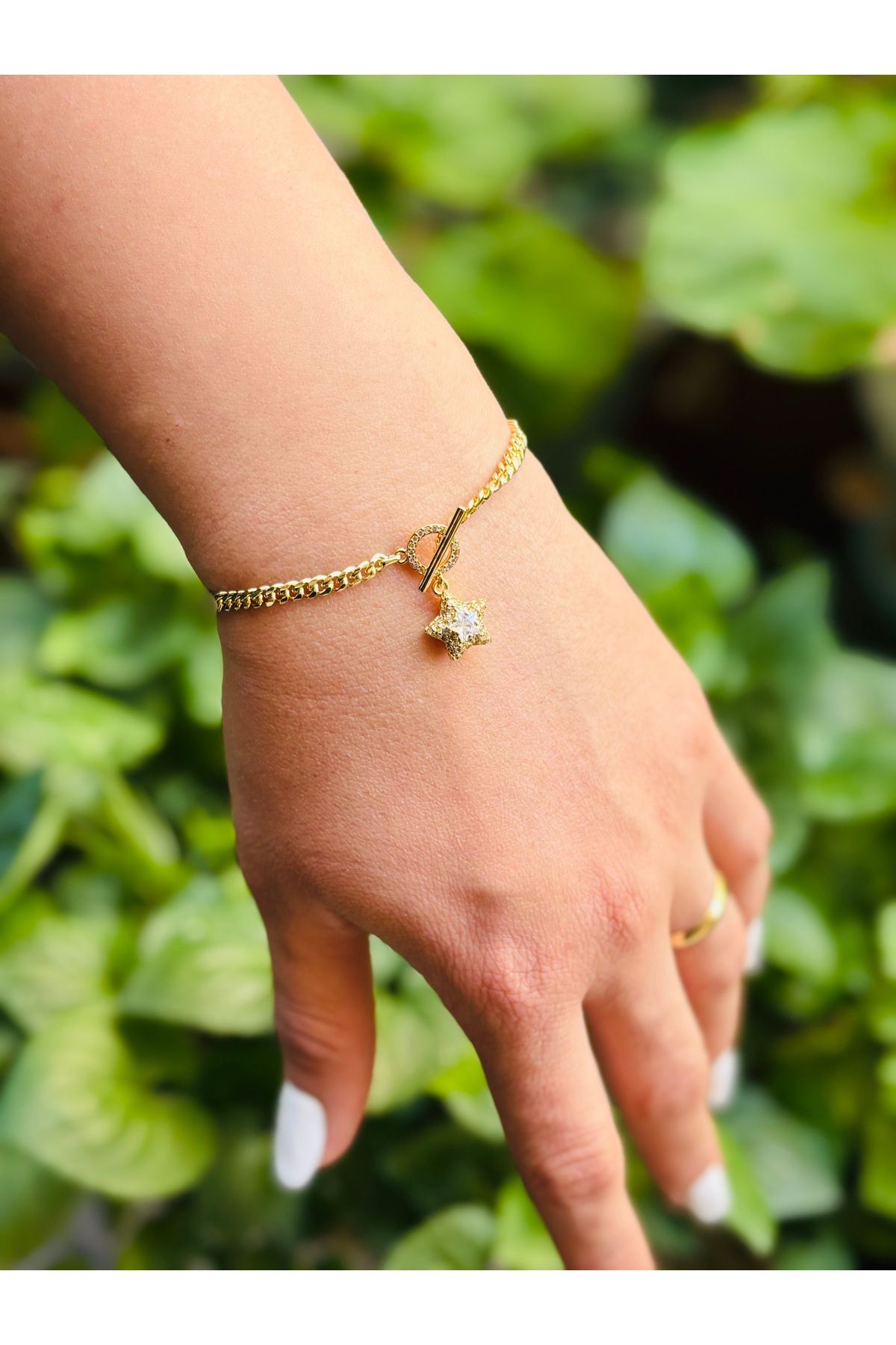 henahera accessory Zirkon Taşlı Yıldız Figür 14k Altın Kaplama Yılan Sırtı Bileklik
