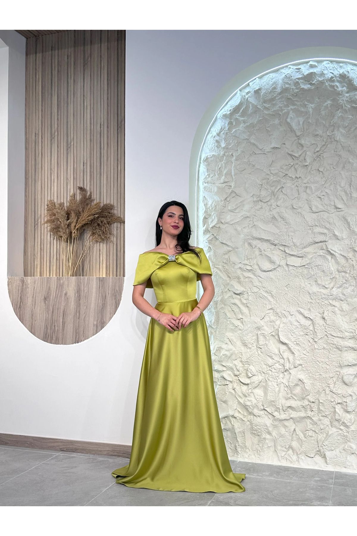 Kyra Studios Fıstık Yeşili 1035 Abiye Elbise