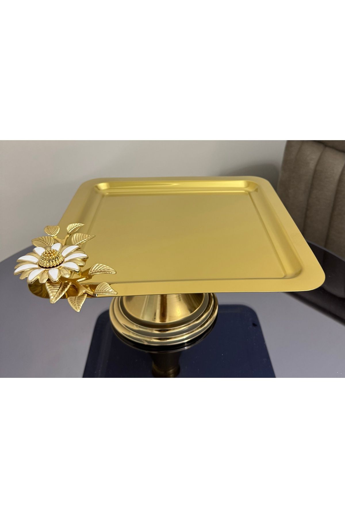 Elzemm store ÇELİK GOLD KARE AYAKLI PAPATYA AKSESUARLI KEK KURABİYE STANDI 1 ADET