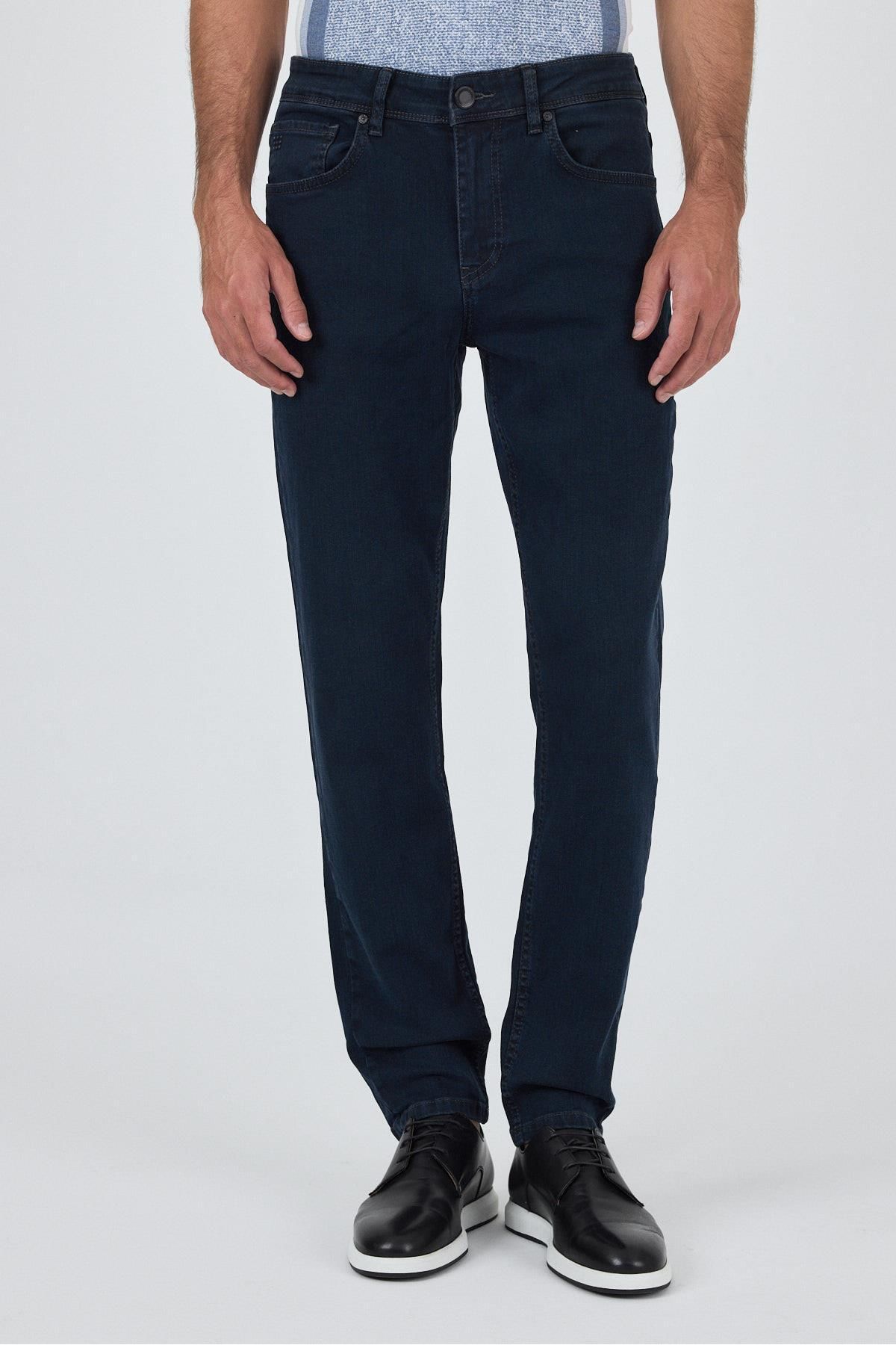 İmza Koyu Lacivert Gabardin 5 Cep Düz Paça Casual Slim Fit Pamuklu Denim Pantolon 1023250154