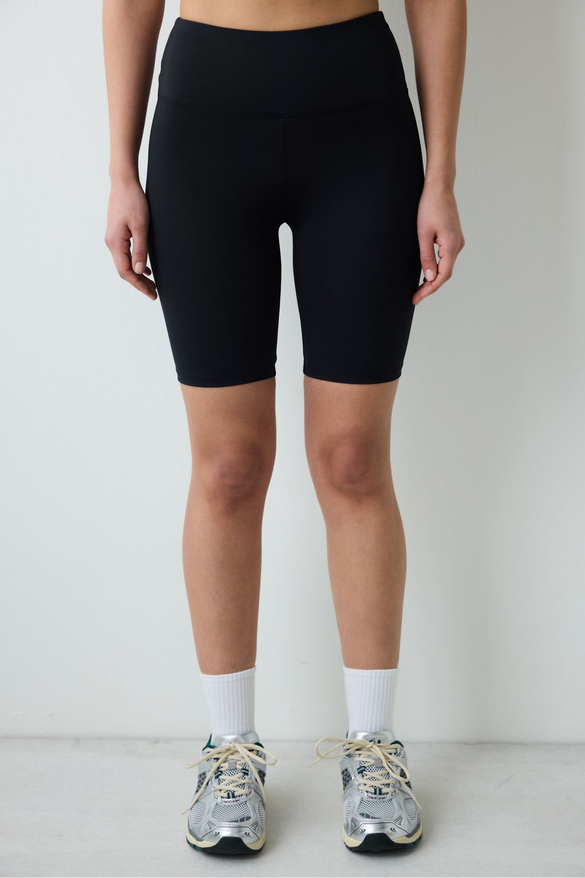 Penti-Black Smooth Feel High Waist Cyclist (Biker) Short Leggings 2