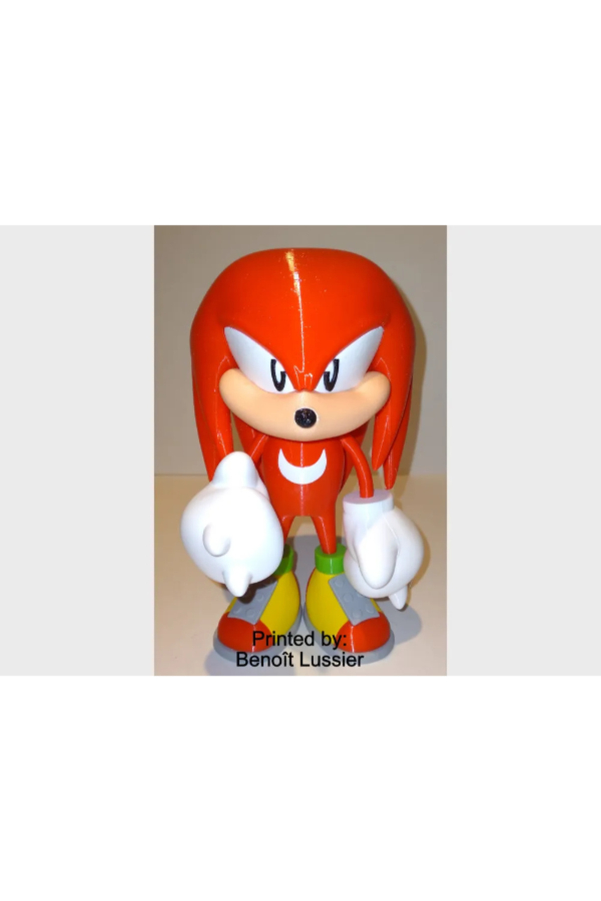 3d model s Knuckles Figürü – Klasik Oyun Karakteri Tasarımı