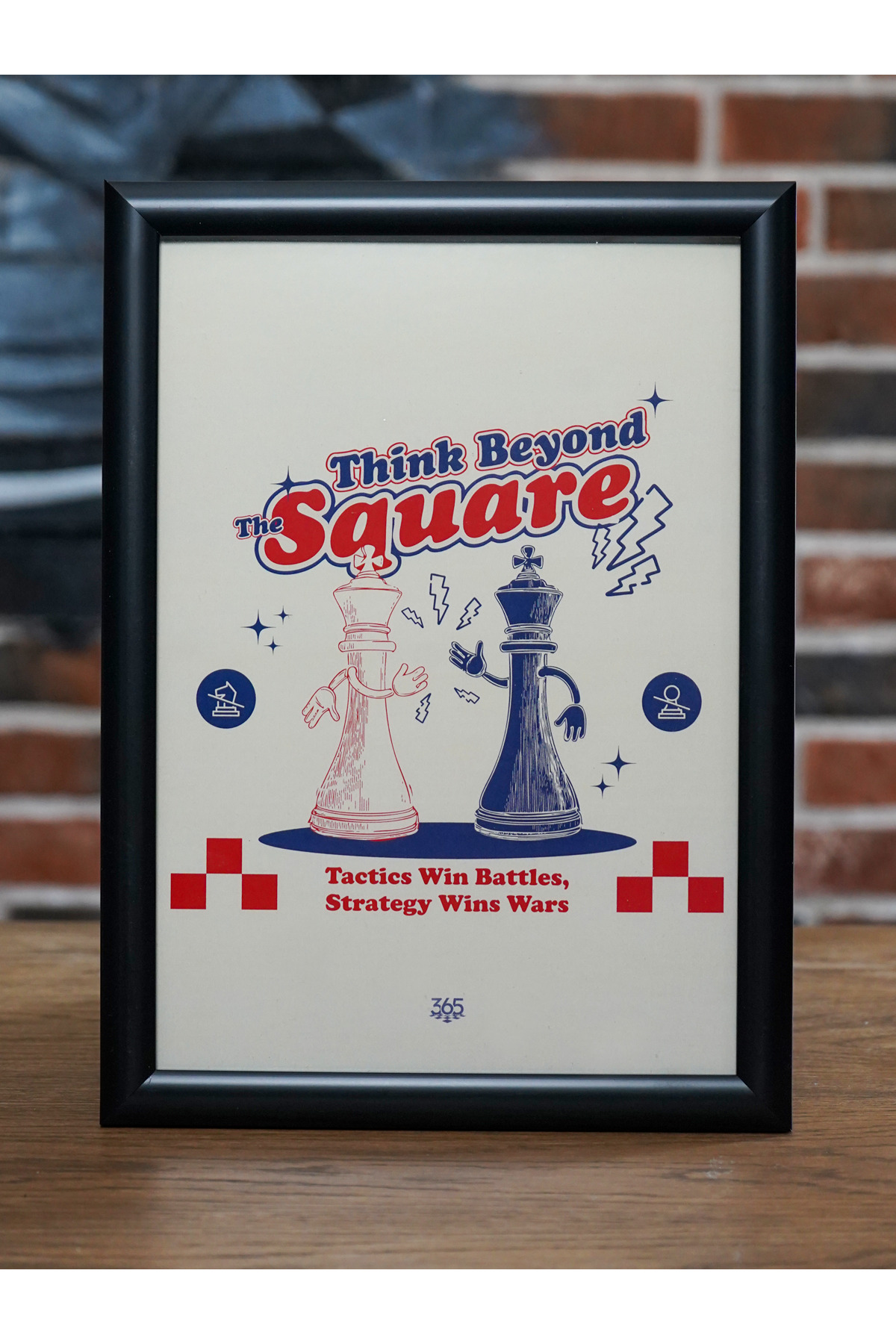 Think Beyond the Square | Satranç Sözlü Çerçeveli Poster Tablo resmi