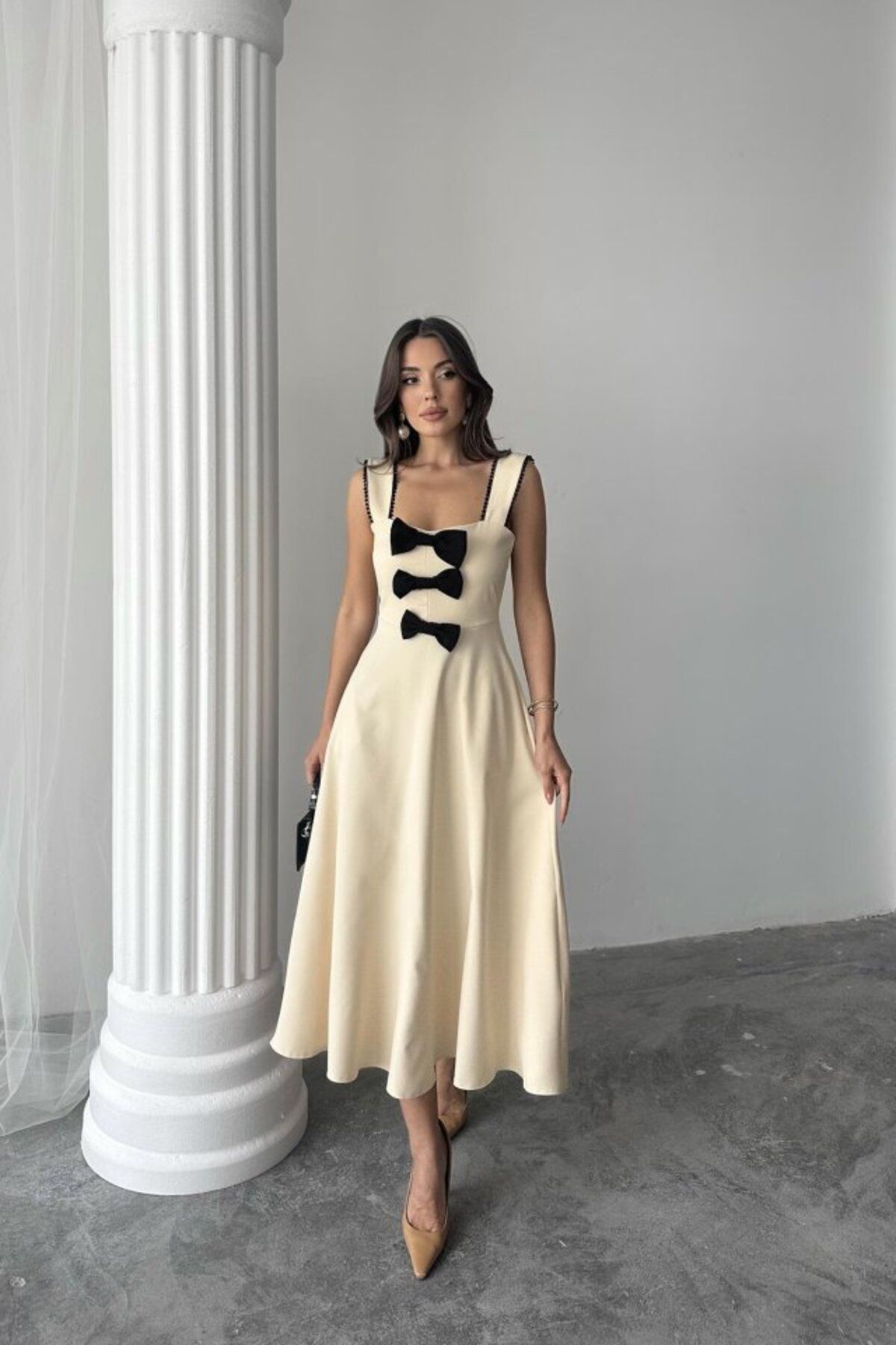 velmorafashion Bej Fiyonk Garnili Dantelli Elbise
