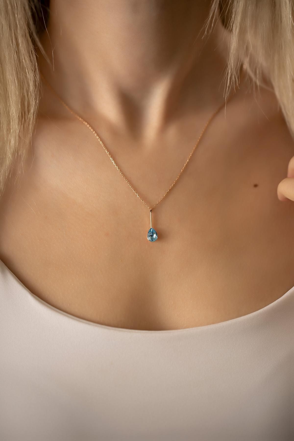 Ninova Silver Damla Model Rose Kaplama Gümüş Crystal Kolye
