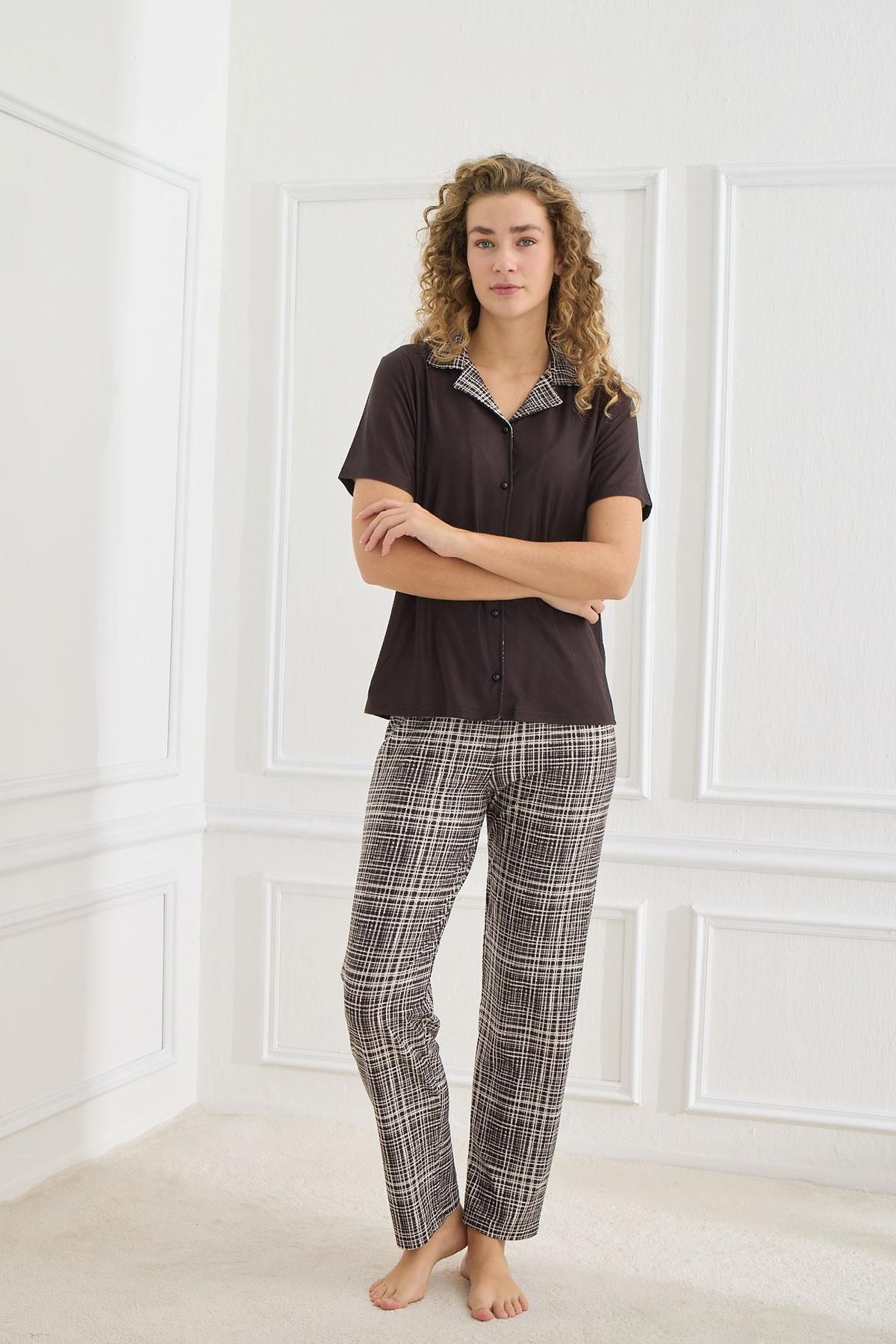Kompedan Kadın Desenli Polo Yaka Kısa Kol Pijama Takım | Siyah 30101-582