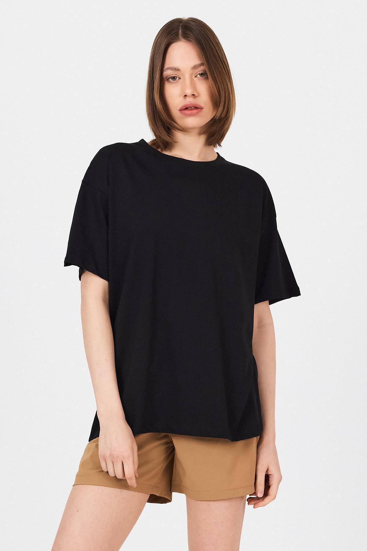 Rays Siyah Omuz Yazı Baskılı %100 Pamuk Oversize Tişört 2150-30M