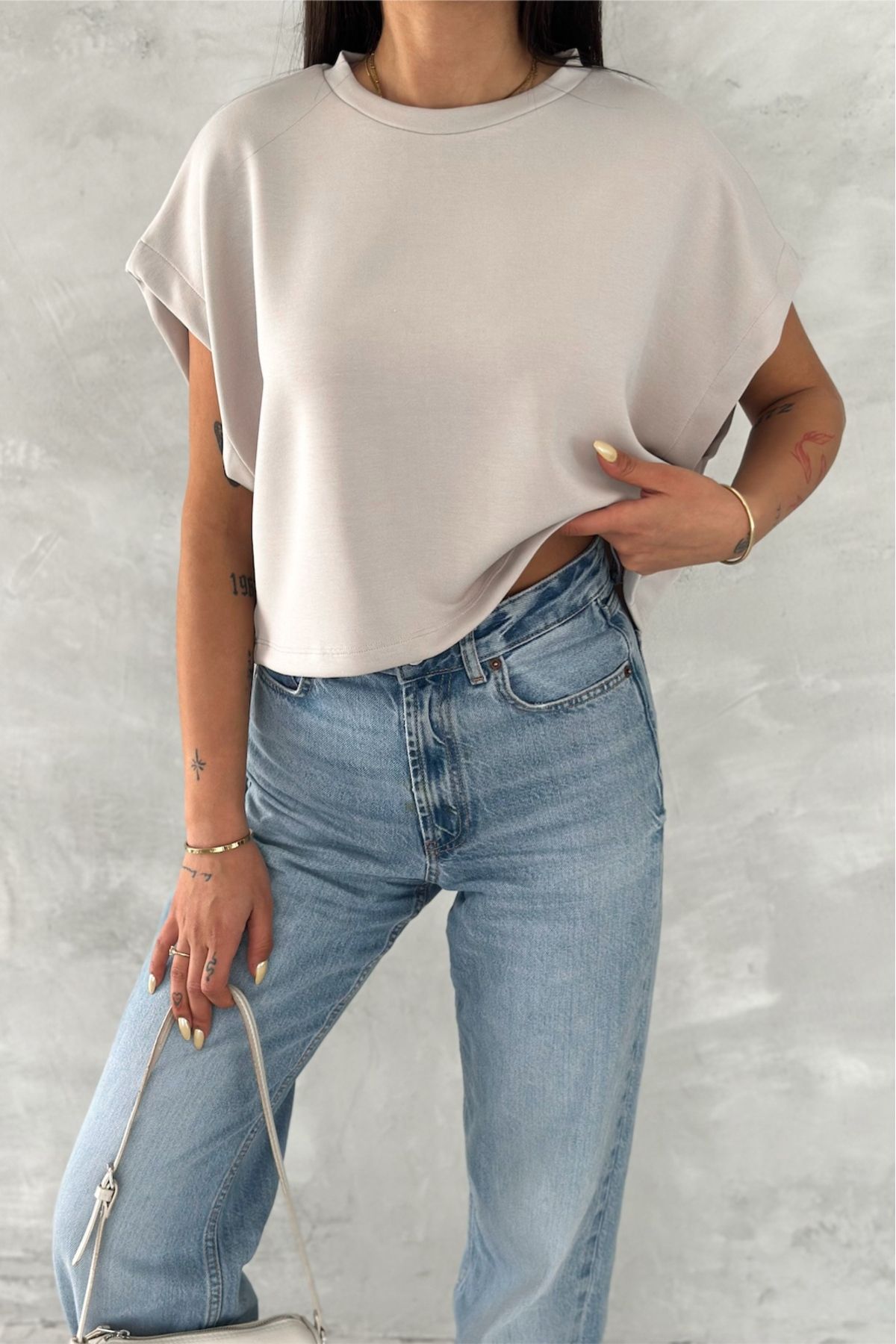 FEMELLE Kadın Bej Yuvarlak Yaka Modal Kumaş Basic T-shirt