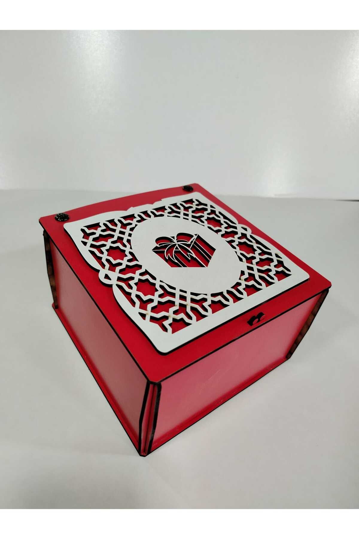 Vuslat Hediyelik KIRMIZI AHŞAP HEDİYE KUTUSU BEYAZ DEKOR (15X15 CM) 9 CM YÜKSEKLİK