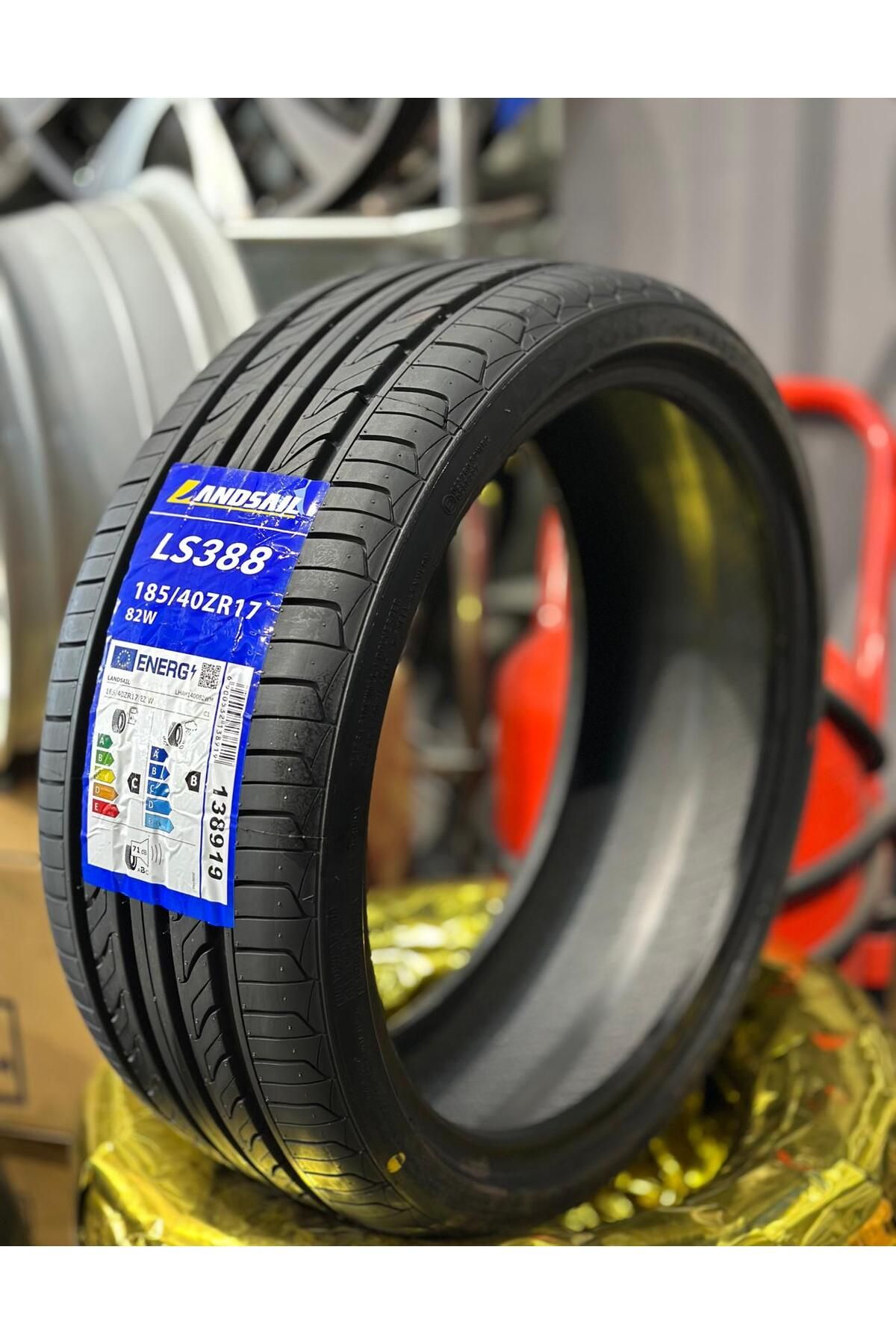 Landsail 185/40R17 XL 82W LS388