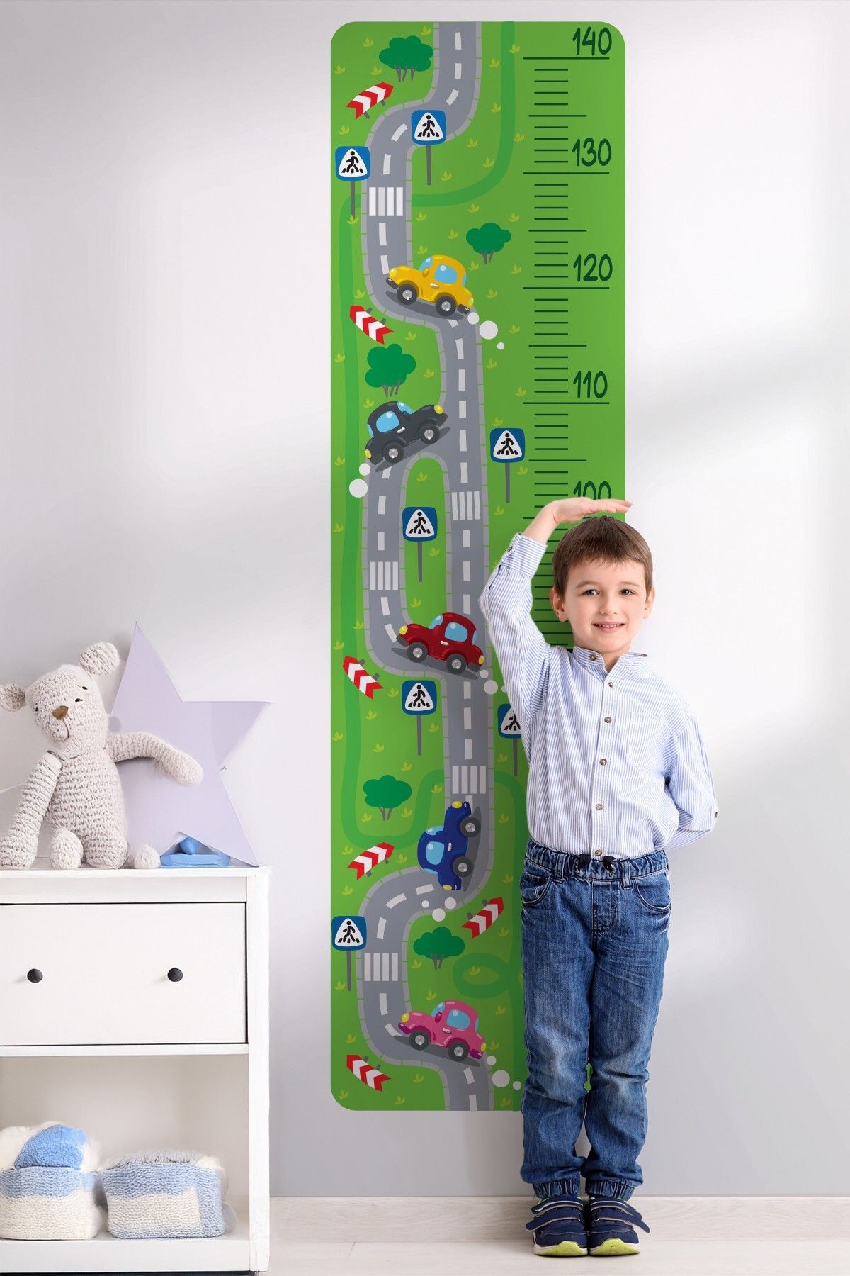 MSticker Sevimli Arabalar ve Trafik Temalı Boy Ölçer Sticker Seti Tüm Yüzeylere Boy Cetveli Sticker