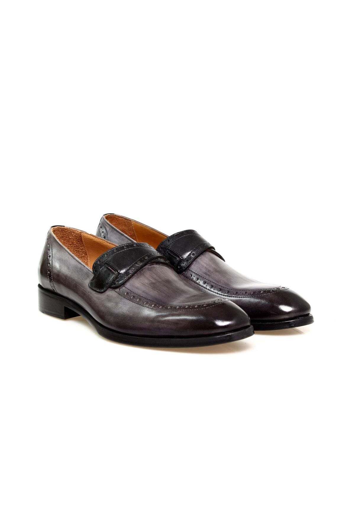 Butik GRİ RENK BAĞCIKSIZ HAKİKİ DERİ ERKEK AYAKKABI