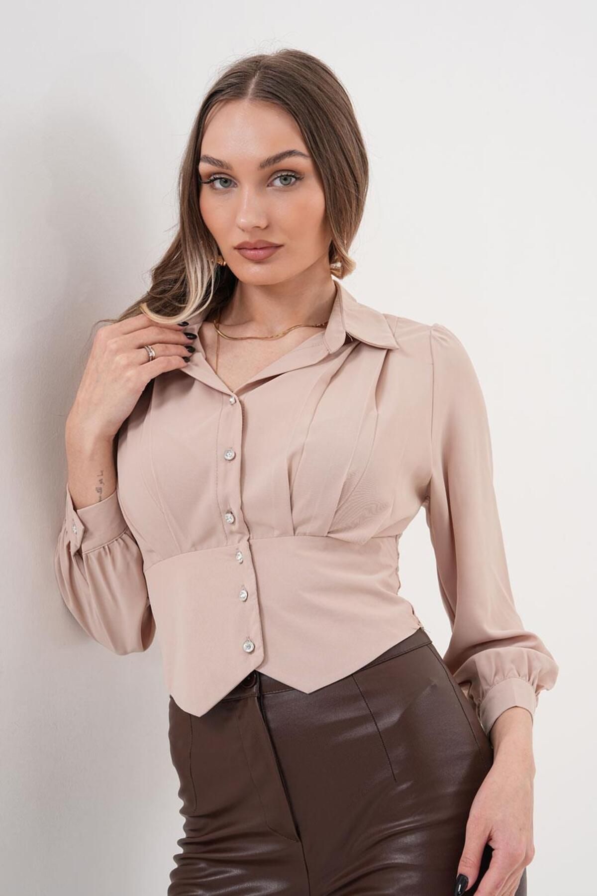 Flame İstanbul Butik Beli Korseli Gipe Detaylı Vizon Crop Gömlek - AKS3432