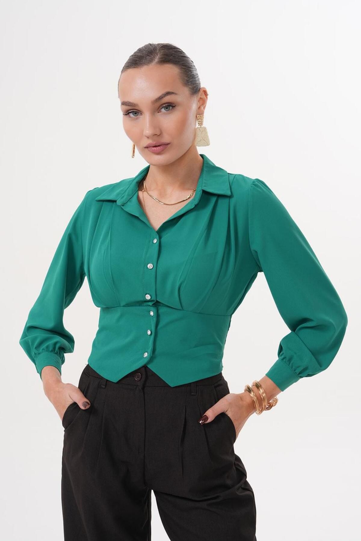 Flame İstanbul Butik Beli Korseli Gipe Detaylı Crop Yeşil Gömlek AKS3432