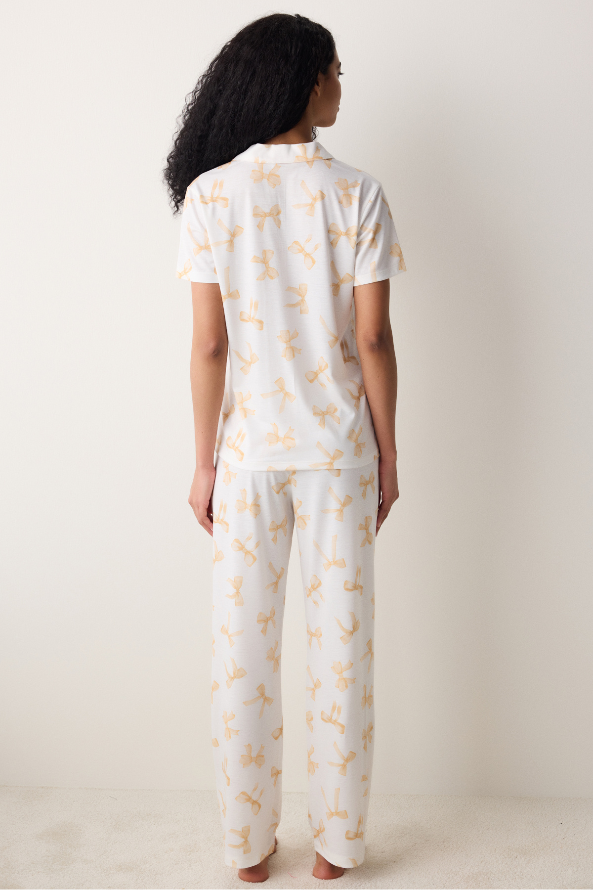 Penti-Hellgelbes Pyjama-Set mit Hemd und Hose von Yellow Bows 5
