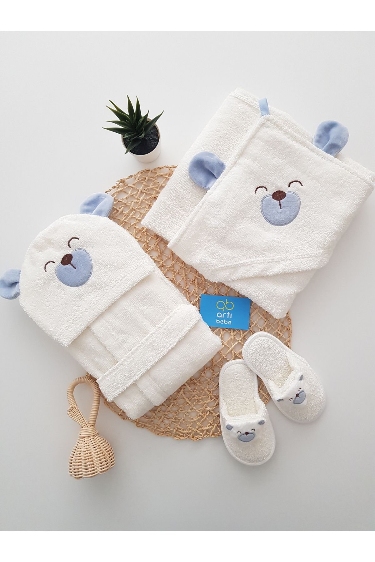 artıbebe 3’lü Bebek Banyo Bornoz Seti | Kapüşonlu Kulaklı Havlu + Bornoz + Terlik | Ayıcık Desenli %100 Pamuk