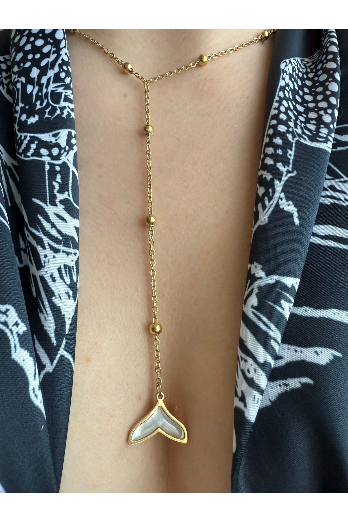 Pinery Jewels Deniz Kızı Sallantılı Kararmaz Paslanmaz Çelik Kadın Kolye – Modern ve Şık Tasarım