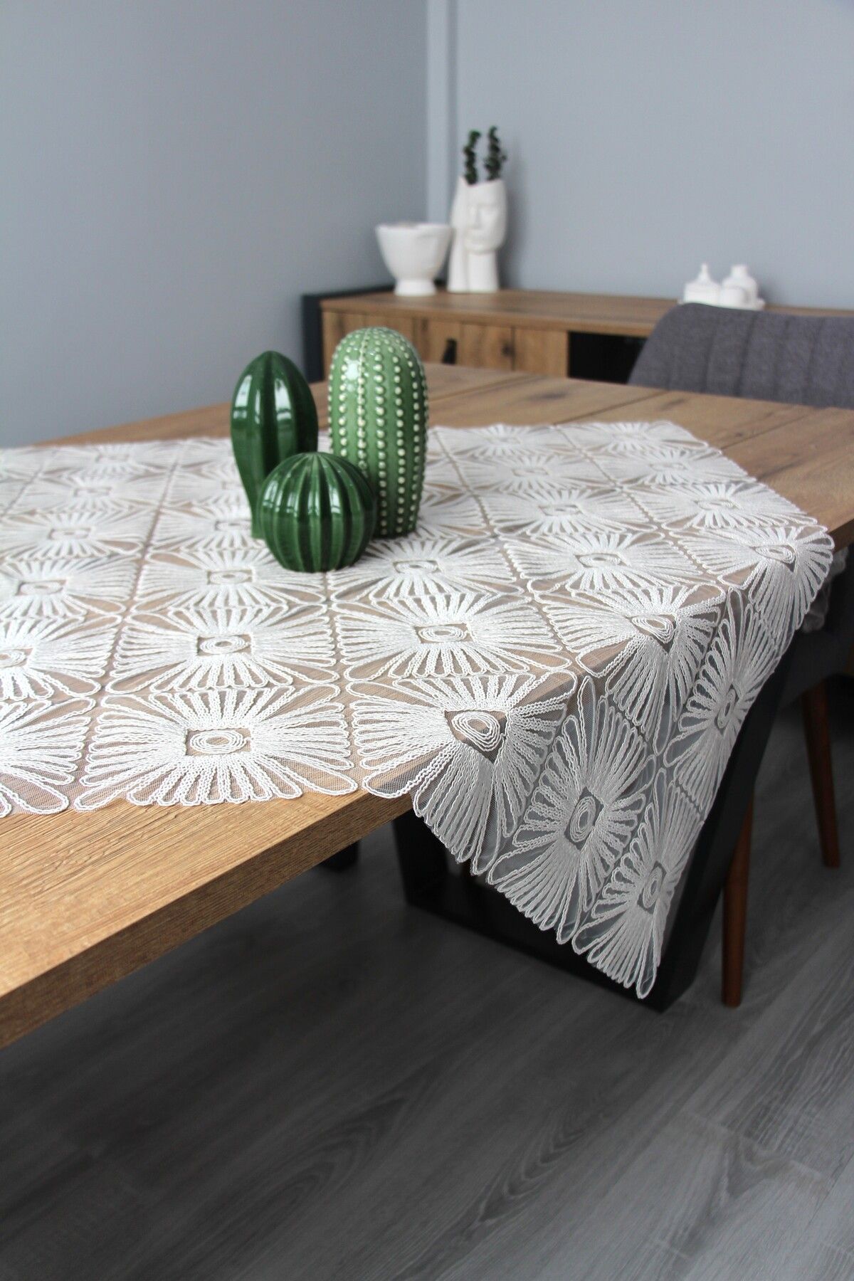 DDHOME Dantel Örme Detay Masa , Fiskos Örtüsü 90X90 cm 4001-Kareli