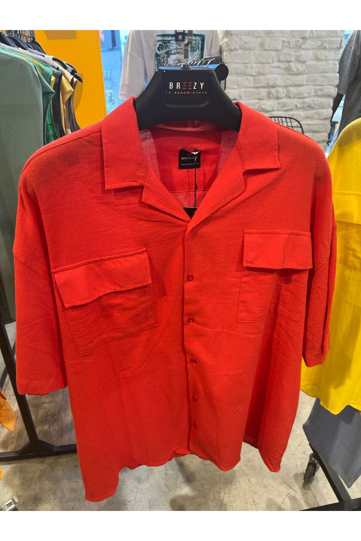 Moda Banuş Kırınkıl Kumaş 2 Cepli Geniş Kalıp Oversize Kısa Kol Gömlek