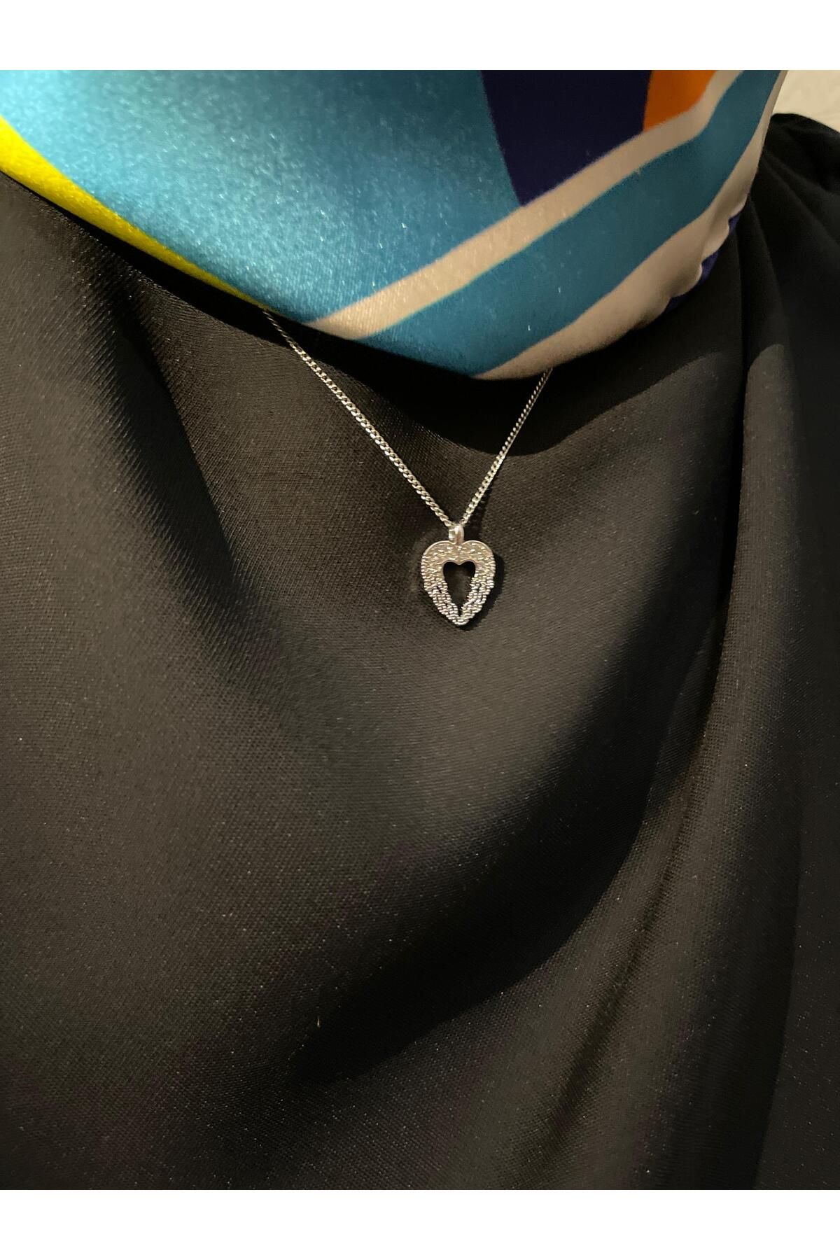 Kardelen Jewelry Zirkon Taşlı İçi Boş Kalp Kolye