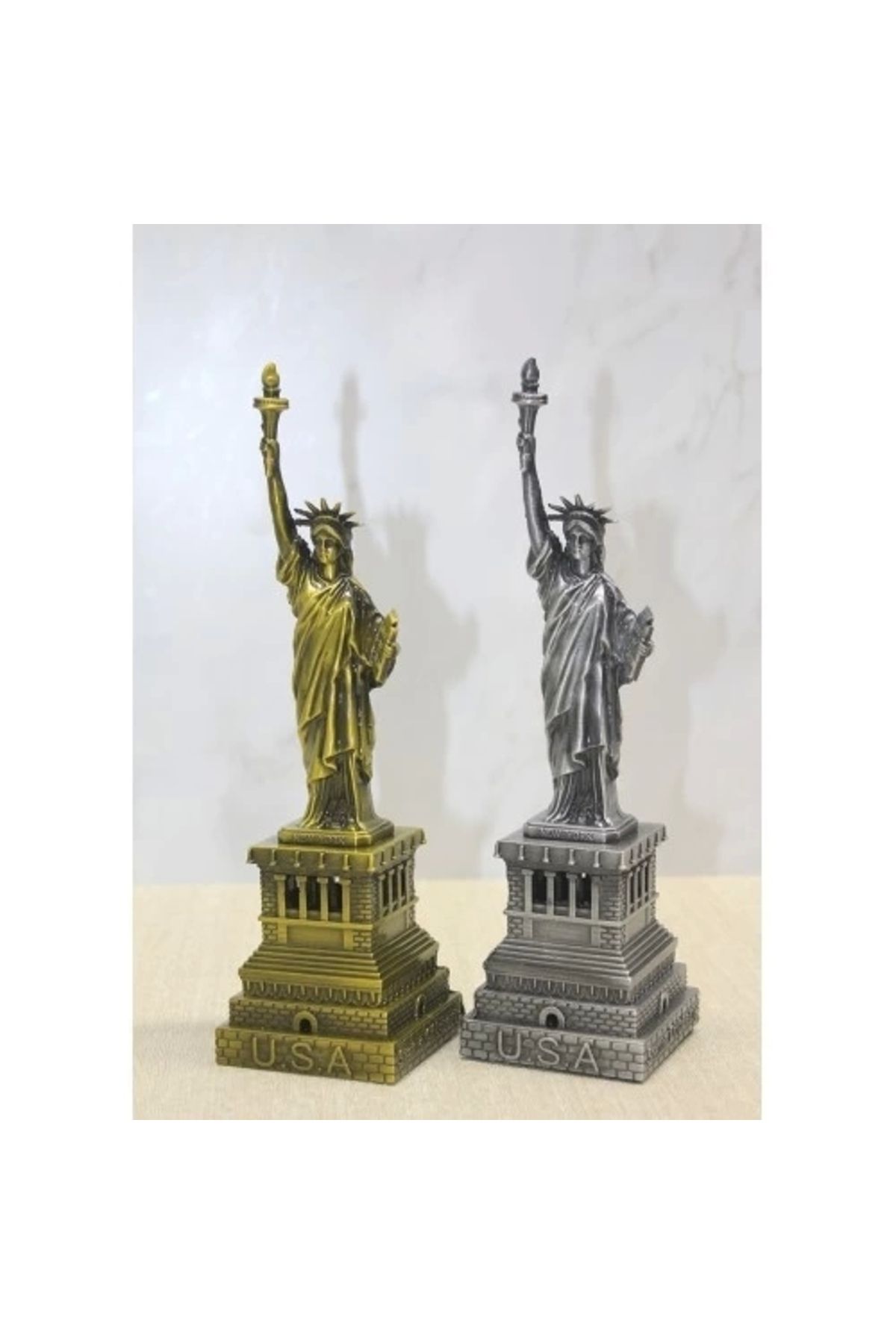 PRATİKOBA Metal Özgürlük Anıtı