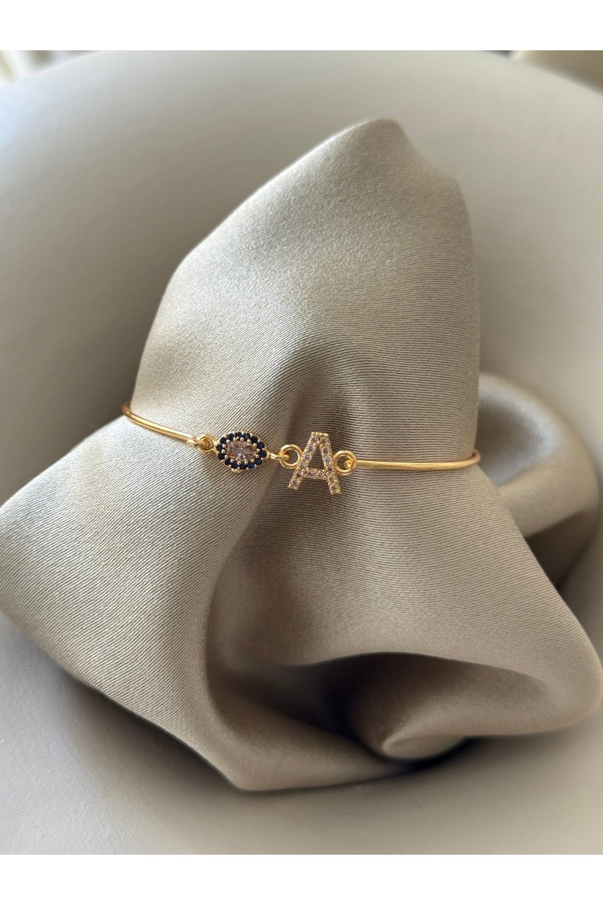 Elzeyaaccessory Gold taşlı altın kaplama A harfli kelepçe bileklik